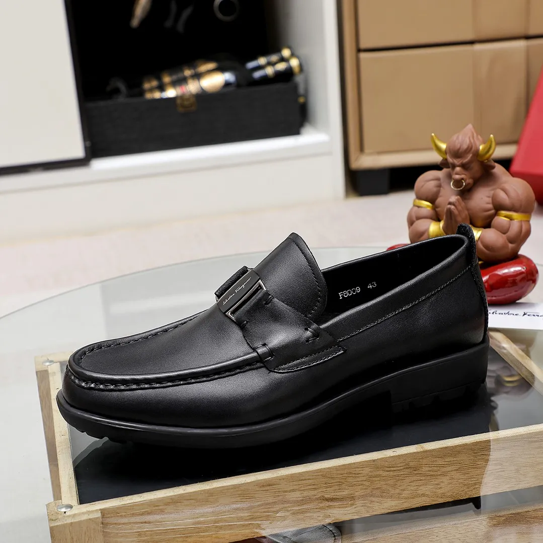 Men's shoes 💰440 🔥 Ferragamo's new men's casual slip-on shoes 🇨🇳 Official website original 1:1 mold, original quality 💯 fine workmanship, high-end luxury ☘ The upper is made of imported Italian first-layer cowhide 🌴 Luxurious water dyeing 🐂 Leather lining 🍓 Rubber wear-resistant and non-slip outsole, breathable and comfortable to wear 🍍 The first choice for high-grade men, black is optional! Code number 38-45……